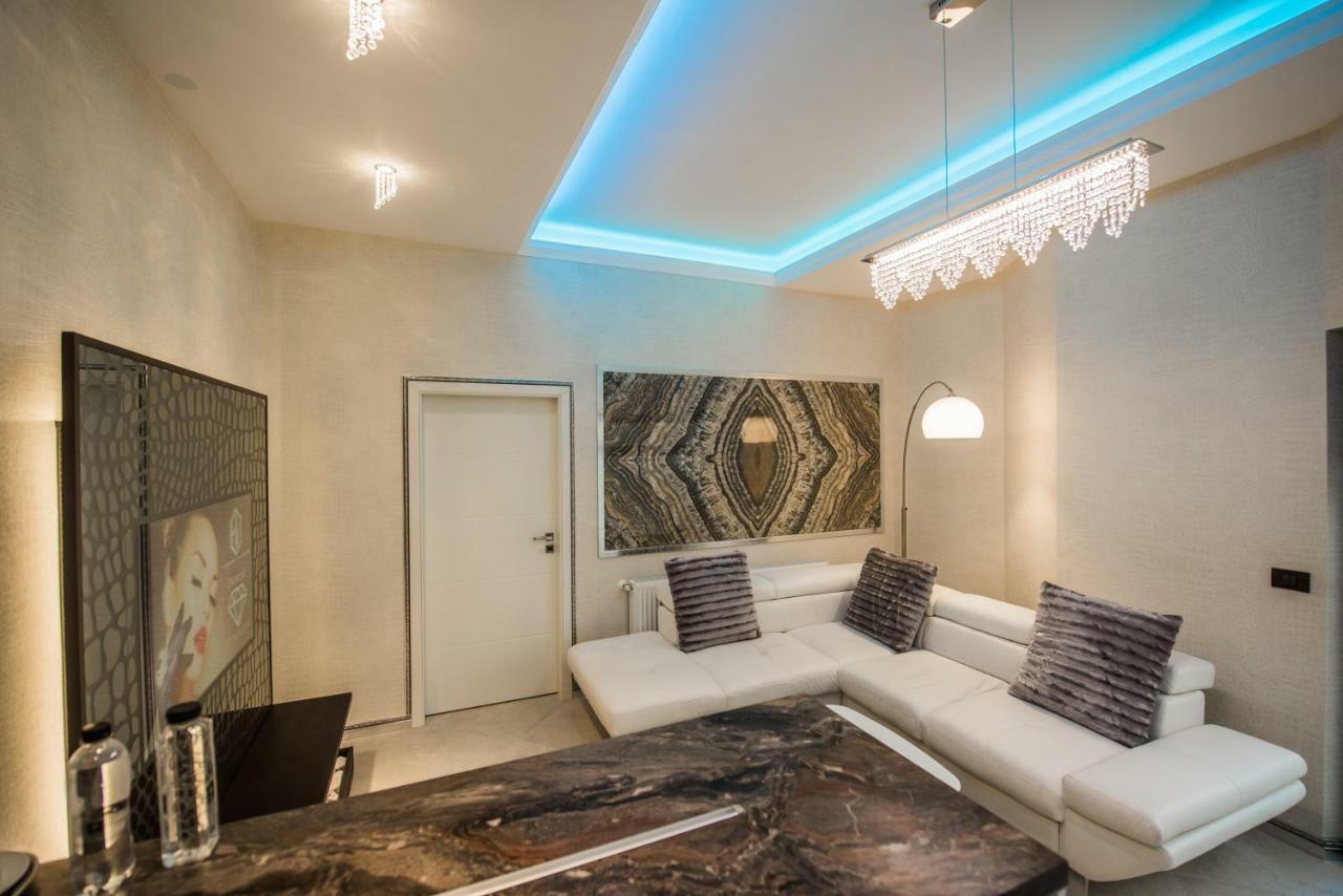 H & V Residence - Diamond Bungalow Apartment Арад Экстерьер фото