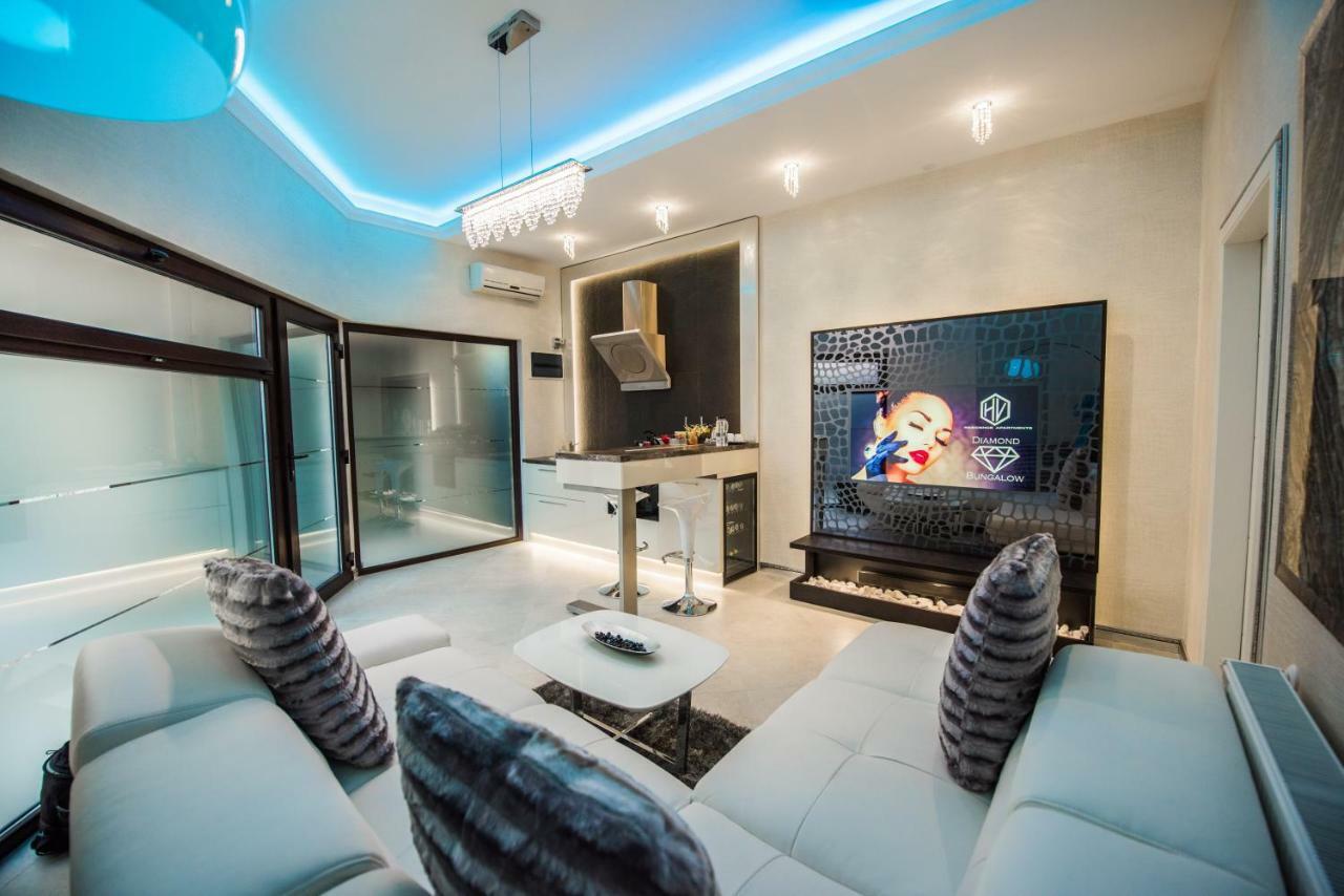 H & V Residence - Diamond Bungalow Apartment Арад Экстерьер фото